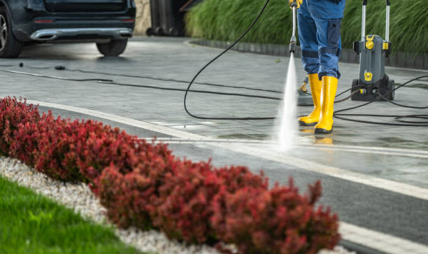 Why Choose Our Certified Pressure Washing Experts for Your Project Needs in Strafford, MO?